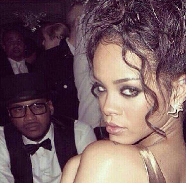 He's a picture of New York Knicks' forward Carmelo Anthony staring creepily at Rihanna.